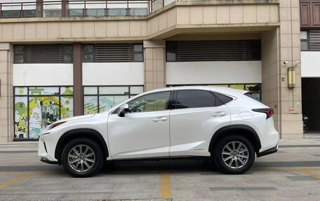 Lexus NX I, 2021 год, 3 350 000 рублей, 4 фотография