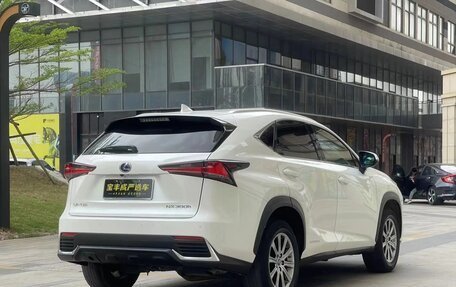 Lexus NX I, 2021 год, 3 350 000 рублей, 7 фотография