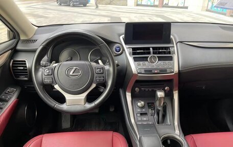 Lexus NX I, 2021 год, 3 350 000 рублей, 10 фотография