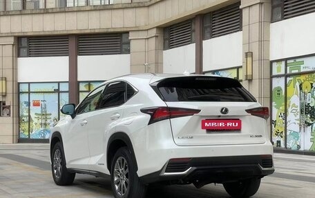 Lexus NX I, 2021 год, 3 350 000 рублей, 5 фотография