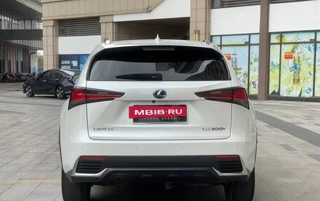 Lexus NX I, 2021 год, 3 350 000 рублей, 6 фотография