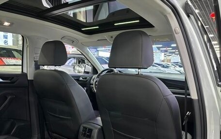 Volkswagen T-Roc I, 2022 год, 1 746 000 рублей, 9 фотография