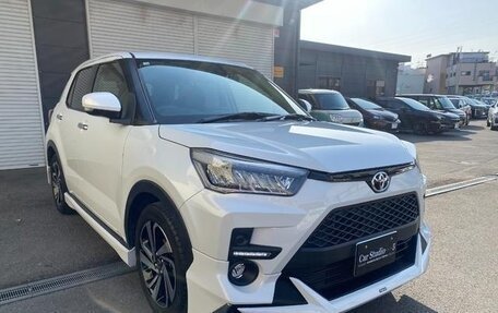 Toyota Raize I, 2021 год, 1 450 000 рублей, 2 фотография
