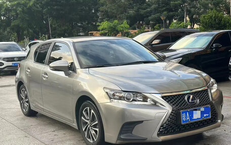 Lexus CT I рестайлинг, 2021 год, 2 100 000 рублей, 3 фотография