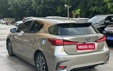 Lexus CT I рестайлинг, 2021 год, 2 100 000 рублей, 4 фотография