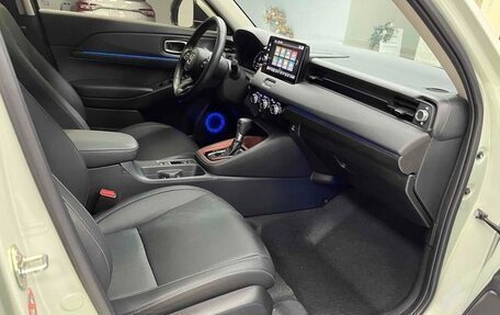 Honda Vezel, 2022 год, 2 090 000 рублей, 4 фотография