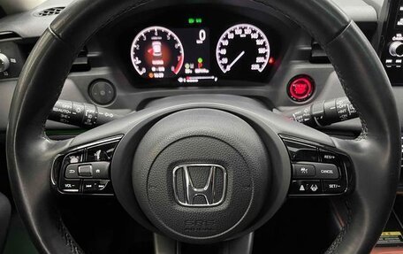 Honda Vezel, 2022 год, 2 090 000 рублей, 7 фотография