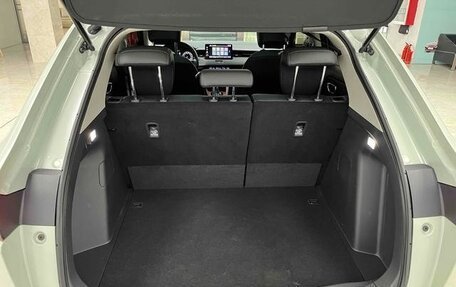 Honda Vezel, 2022 год, 2 090 000 рублей, 14 фотография