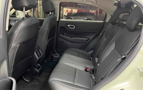 Honda Vezel, 2022 год, 2 090 000 рублей, 21 фотография