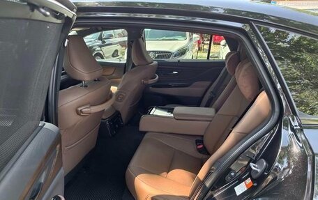 Toyota Crown, 2024 год, 5 690 000 рублей, 18 фотография