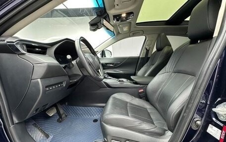 Toyota Harrier, 2022 год, 3 650 000 рублей, 6 фотография