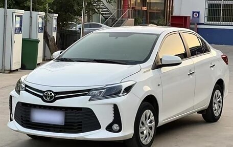 Toyota Vios III, 2022 год, 1 130 000 рублей, 1 фотография