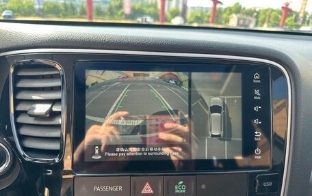 Mitsubishi Outlander III рестайлинг 3, 2022 год, 2 510 000 рублей, 12 фотография