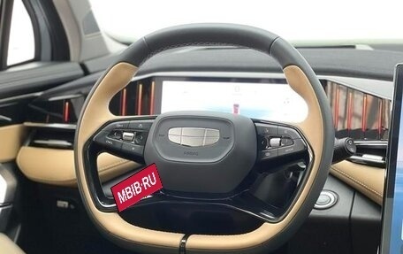 Geely Atlas, 2022 год, 1 890 000 рублей, 9 фотография