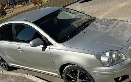 Toyota Avensis III рестайлинг, 2006 год, 999 000 рублей, 2 фотография