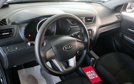 KIA Rio III рестайлинг, 2013 год, 949 000 рублей, 19 фотография