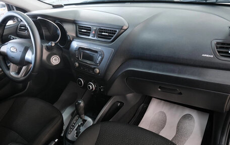 KIA Rio III рестайлинг, 2013 год, 949 000 рублей, 36 фотография
