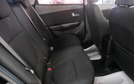 KIA Rio III рестайлинг, 2013 год, 949 000 рублей, 42 фотография