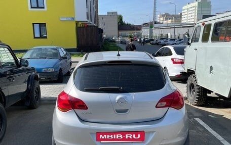 Opel Astra J, 2011 год, 745 000 рублей, 4 фотография