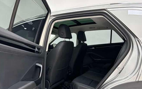 Volkswagen T-Roc I, 2022 год, 1 310 000 рублей, 8 фотография