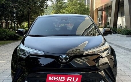 Toyota C-HR I рестайлинг, 2021 год, 1 730 000 рублей, 2 фотография