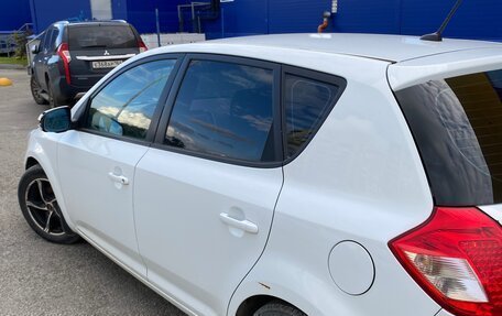 KIA cee'd I рестайлинг, 2011 год, 750 000 рублей, 3 фотография