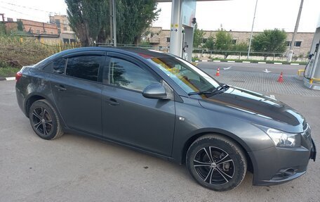 Chevrolet Cruze II, 2012 год, 800 000 рублей, 3 фотография