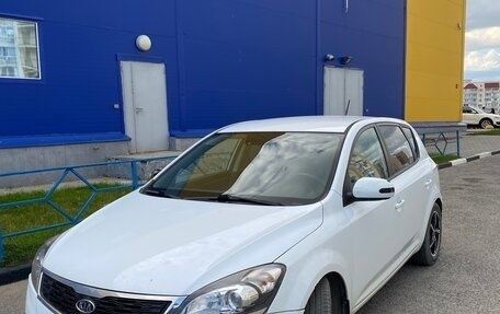 KIA cee'd I рестайлинг, 2011 год, 750 000 рублей, 8 фотография