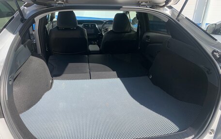 Toyota Prius IV XW50, 2020 год, 2 300 000 рублей, 20 фотография