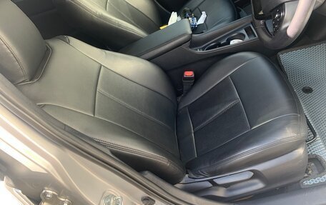 Toyota Prius IV XW50, 2020 год, 2 300 000 рублей, 32 фотография