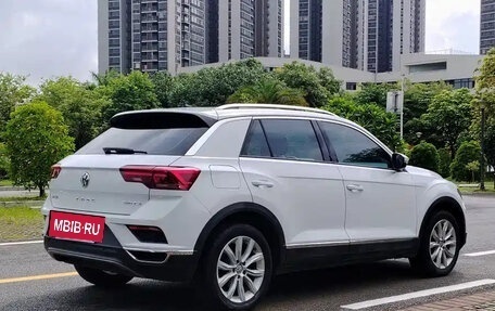 Volkswagen T-Roc I, 2021 год, 1 500 000 рублей, 8 фотография