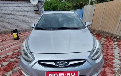 Hyundai Solaris II рестайлинг, 2013 год, 690 000 рублей, 1 фотография