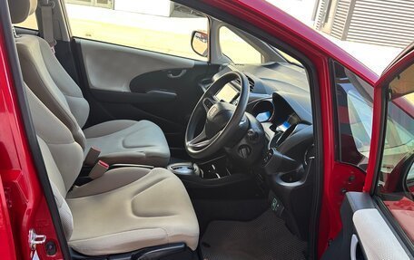 Honda Fit III, 2013 год, 800 000 рублей, 4 фотография