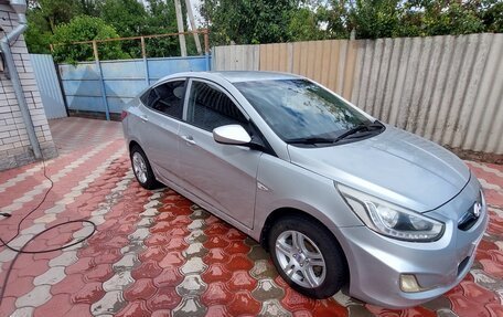 Hyundai Solaris II рестайлинг, 2013 год, 690 000 рублей, 9 фотография