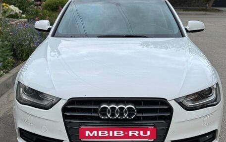 Audi A4, 2012 год, 980 000 рублей, 4 фотография