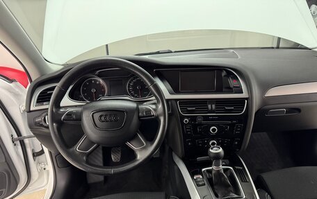 Audi A4, 2012 год, 980 000 рублей, 22 фотография