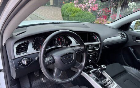 Audi A4, 2012 год, 980 000 рублей, 25 фотография