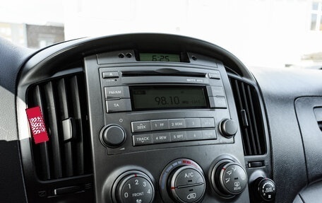 Hyundai H-1 II рестайлинг, 2011 год, 1 865 000 рублей, 19 фотография