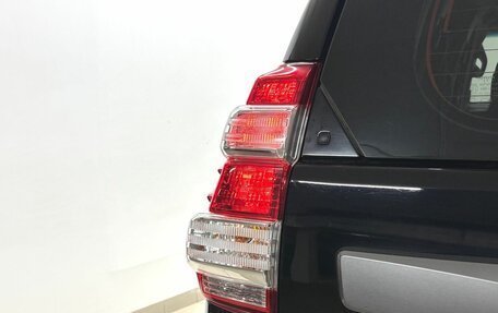 Toyota Land Cruiser Prado 150 рестайлинг 2, 2016 год, 3 199 000 рублей, 10 фотография