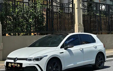 Volkswagen Golf VIII, 2022 год, 1 675 213 рублей, 3 фотография