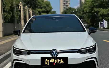 Volkswagen Golf VIII, 2022 год, 1 675 213 рублей, 2 фотография