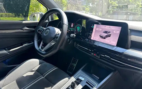 Volkswagen Golf VIII, 2022 год, 1 675 213 рублей, 14 фотография