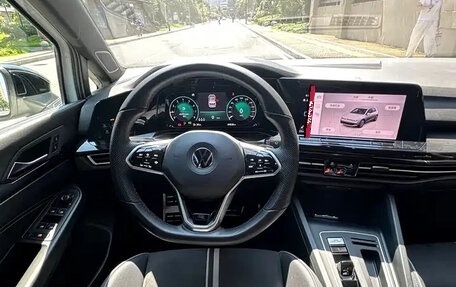 Volkswagen Golf VIII, 2022 год, 1 675 213 рублей, 15 фотография