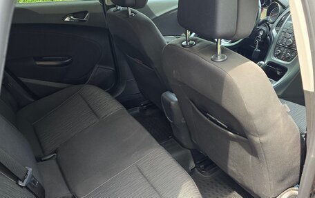 Opel Astra J, 2013 год, 750 000 рублей, 13 фотография