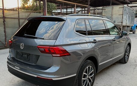 Volkswagen Tiguan II, 2020 год, 2 450 000 рублей, 6 фотография