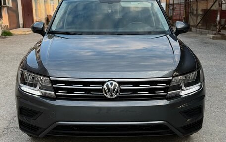 Volkswagen Tiguan II, 2020 год, 2 450 000 рублей, 7 фотография