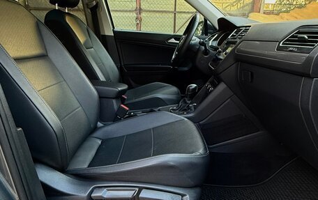 Volkswagen Tiguan II, 2020 год, 2 450 000 рублей, 17 фотография