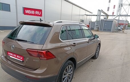 Volkswagen Tiguan II, 2018 год, 2 000 000 рублей, 6 фотография