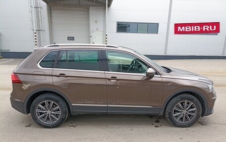 Volkswagen Tiguan II, 2018 год, 2 000 000 рублей, 7 фотография