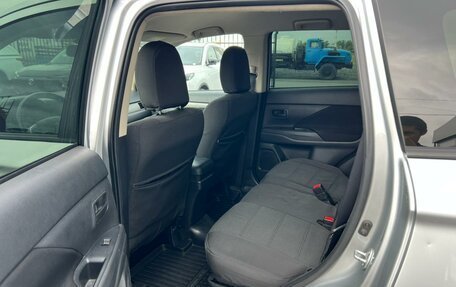 Mitsubishi Outlander III рестайлинг 3, 2014 год, 1 649 000 рублей, 17 фотография